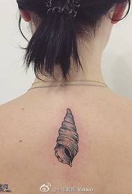 უკან snail tattoo ნიმუში