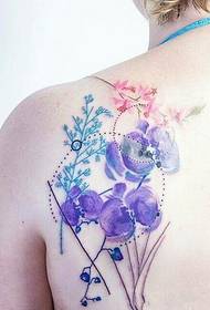 atpakaļ skaists akvareļu ziedu tetovējuma raksts