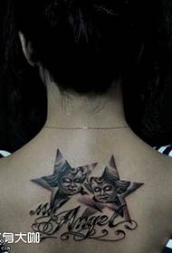 Model de tatuaj în spate