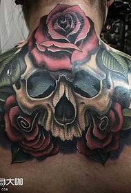 Hátsó koponya rózsa tetoválás minta