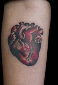 Materiali i tatuazhit të krahut, fotografi për krahun, zemrën dhe tatuazhet e trurit