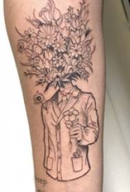 Armtatueringsmaterial, manlig karaktär, arm- och blommatatueringsbild