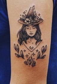 Pieni tuore tatuointi tyttö kuva ja kasvien tatuointi kuva käsivarsi