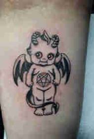 Demon tattoo simpleng lalaki braso sa itim na demonyo na larawan ng tattoo