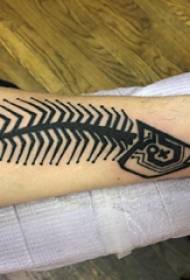 Riblja kost tetovaža uzorak muška riba glava na crnoj kosti kosti tetovaža sliku