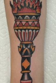 Brazo material tatuaxe rapaza cor tatuaxe antorcha tatuaje no brazo