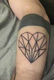 Image de tatouage en forme de coeur Image de tatouage en forme de coeur noir