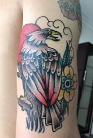 Tattoo eagle daim duab tus ntxhais dav dawb hau thiab paj tattoo daim duab