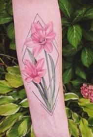 Arm tetovējums materiāla meitene dimants un ziedu tetovējums uz rokas