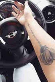 Braccio tatuaggio immagine più semplice linea tatuaggio schizzo modello letterario tatuaggio braccio