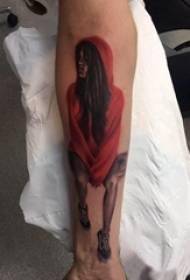 Karaktero tatuaje vira karaktero sur brako portreto tatuaje bildo