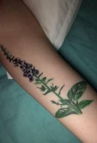 Tattoo patroon bloemenmeisje arm kleine verse bloemenpatroon tattoo foto