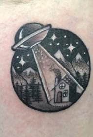 Bidh eileamaidean geoimeatrach tattoos balaich a ’gàirdeanan air dealbhan saucer agus tatù cruth-tìre