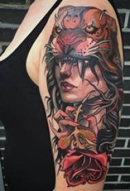 Tigar i žena tetovaža djevojka djevojka ruku i žena tetovaža sliku