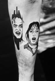 Qalabka tattoo gacanta, gacanta lab, sawir lammaane madow ah oo sawir ah