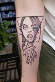 Tatuaggio braccio ragazza ragazza braccio su triangolo e personaggio ritratto tatuaggio immagine