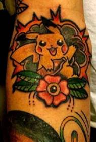 Pikachu tatuajearen ilustrazioa gizonezko ikaslearen besoetan lore eta pikachu tatuaje irudian