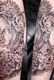 Dievča a kvetina tetovanie vzor Dievča dievča a kvetina tetovanie obrázok na rameno