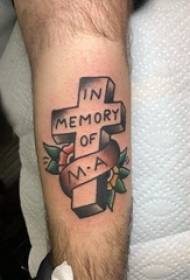 Arm kruis tattoo jongen armen op bloem en kruis tattoo foto