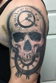 I-tattoo yogebhezi, ingalo yenkwenkwe, iphethini ye-skull tattoo