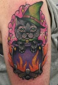 Tatuaje creativo de tatuaje gatito na tatuaxe do brazo do neno