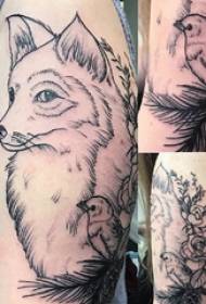 Small animal tattoo male student arm small animal tattoo picture