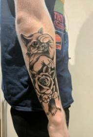 Matériel de tatouage pour bras, image de tatouage de bras, de fleur et de chat pour garçon