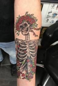 Bahan tato lengan, lengan pria, gambar bunga dan tato