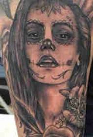 Gambar tato potret tato siswa lanang mawar lan gambar tato potret karakter