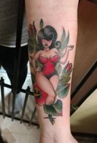 Potret karakter tato gadis potret pada pola warna tato lengan potret