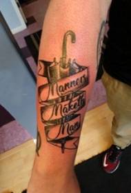Patrón de tatuaje de paraguas brazo de colegial en imagen de tatuaje de línea y paraguas