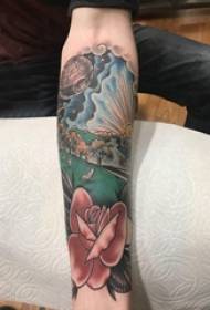 Tattoo Landschaft Muster Meedchen Aarm op faarweg Landschaft Tattoo Bild