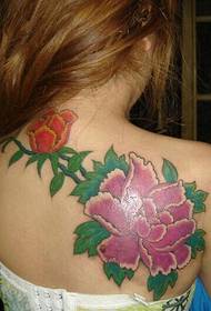 foto di simbolo del tatuaggio posteriore fiore femminile peonia fiorita