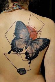 sievietes tetovējuma modeļa aizmugures attēls