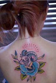 beauty back classic fashion good-looking little sheep head tattoo picture