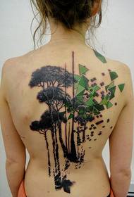 ragazza sexy di moda indietro solo bella immagine del tatuaggio dell'albero