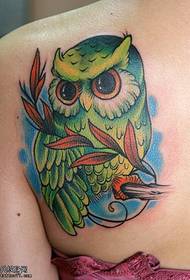 Back colour owl tattoo maitiro