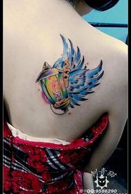 задната боја крилја светилник шема на тетоважа