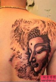 Tattoo show, sdílet zadní tetování umělecké dílo