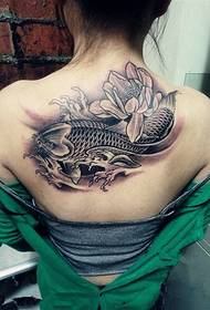 Smuk tilbage blæksprutte tatovering