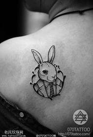 tillbaka tecknad kanin tatuering bild