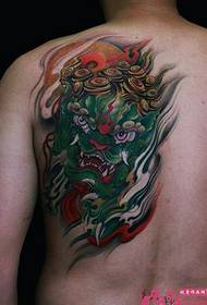 Retro dominante Tang leeuw terug tattoo-foto's