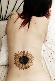 emakumezkoen atzeko ekilore tatuaje eredua