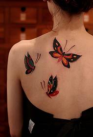 Dos de tatouage papillon de belles femmes de la mode mode