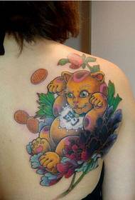 rugmode mooi uiterlike kleur gelukkige kat tatoeëerpatroonfoto