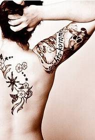 tyttö takaisin seksikäs kaunis kukka vine tatuointi kuva