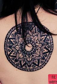 Espectáculo de tatuaxes, recomenda as costas dunha muller, tatuaxes van Gogh