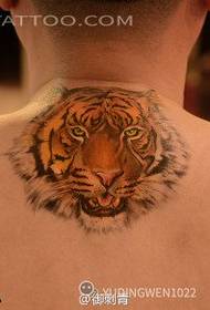 Atpakaļ tīģera tetovējuma raksts