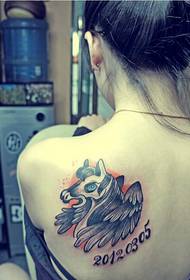 modne žene leđa dobro izgleda konja u boji Tattoo uzorak slika