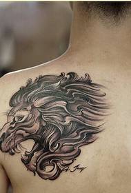 личност леђа доминирајући лав тетоважа слика слика
